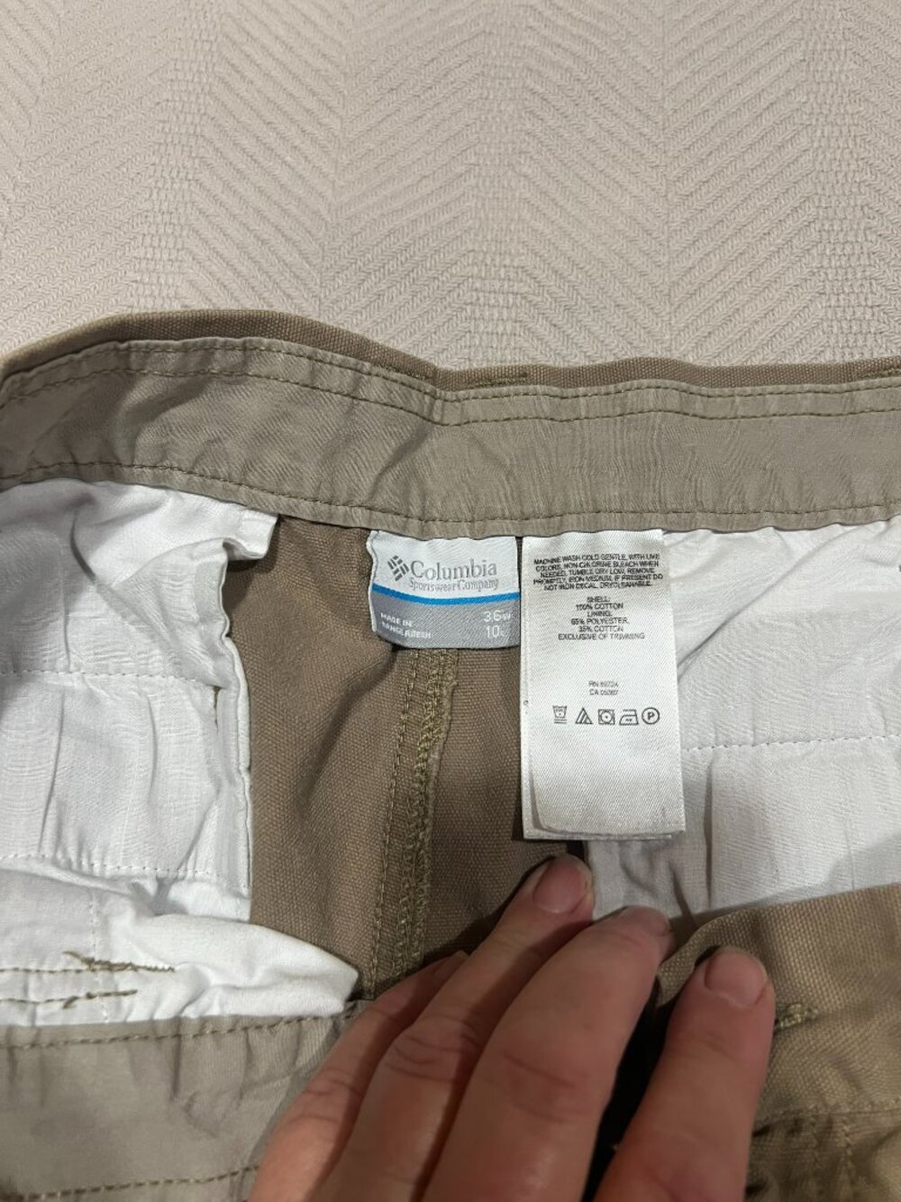 Columbia Men's Brown Outdoor Cargo Shorts Size 36 Zip Pocket Snap Classic Short - Picture 3 of 5